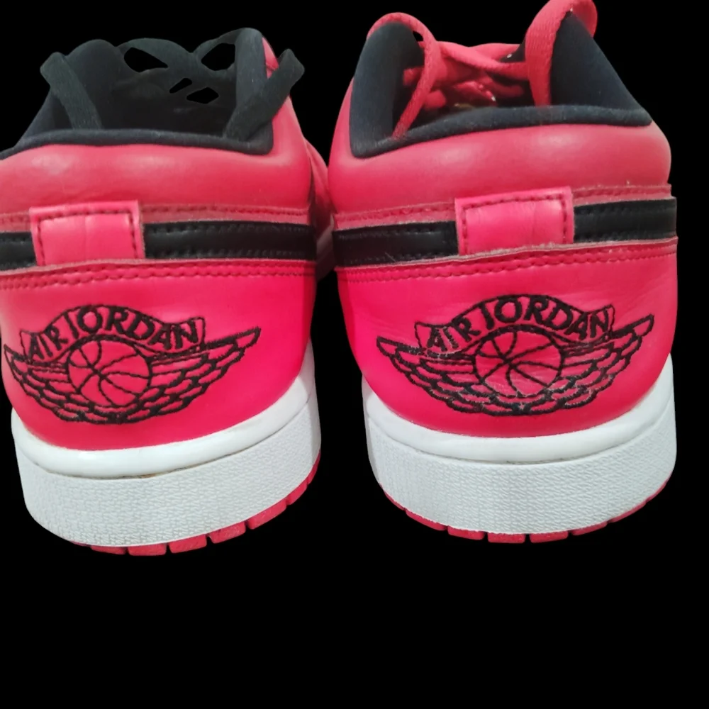 NIKE AIR JORDAN 1 RETRO LOW REVERSE BRED Unisex M10.5 W 12 - Picture 1 of 8